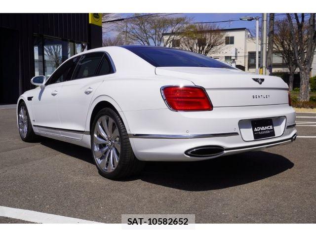 Bentley Bentley 2021-07 7249879-2