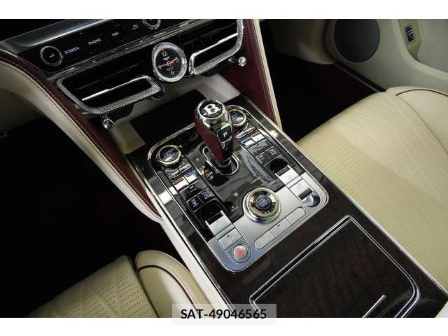Bentley Bentley 2023-11 7782827-13