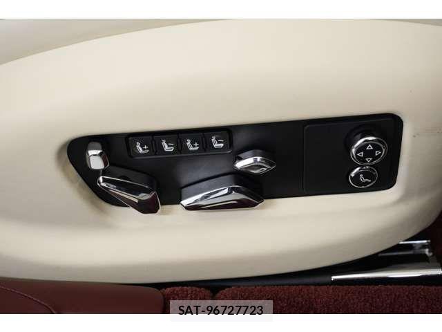 Bentley Bentley 2021-11 8129123-15