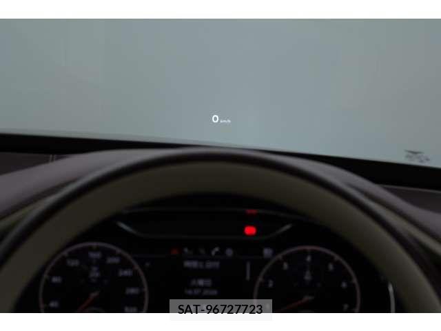Bentley Bentley 2021-11 8129123-6
