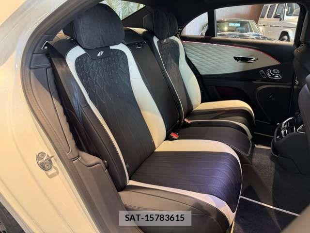 Bentley Bentley 2023-12 8665843-9