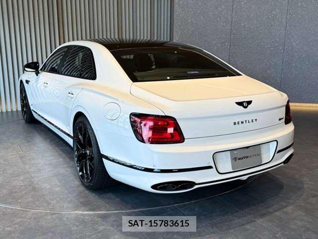 Bentley Bentley 2023-12 8665843-3