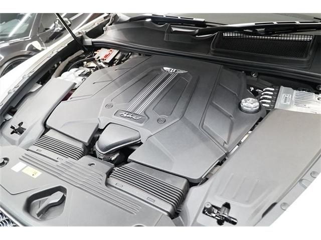Bentley BENTAYGA 2022-12 469963-29