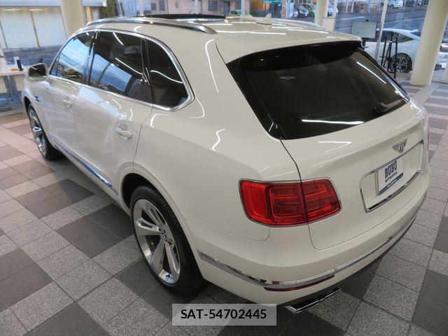 Bentley BENTAYGA 2019-07 4930741-12
