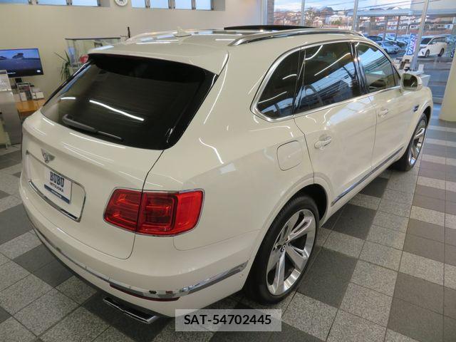 Bentley BENTAYGA 2019-07 4930741-14