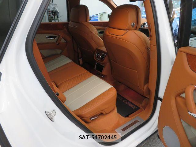 Bentley BENTAYGA 2019-07 4930741-26