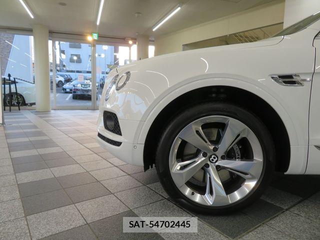 Bentley BENTAYGA 2019-07 4930741-7