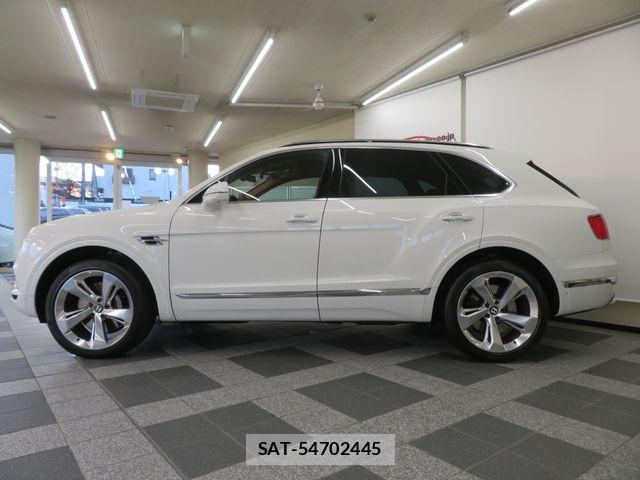 Bentley BENTAYGA 2019-07 4930741-8