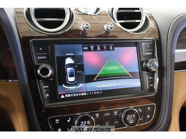 Bentley BENTAYGA 2017-12 6211830-9