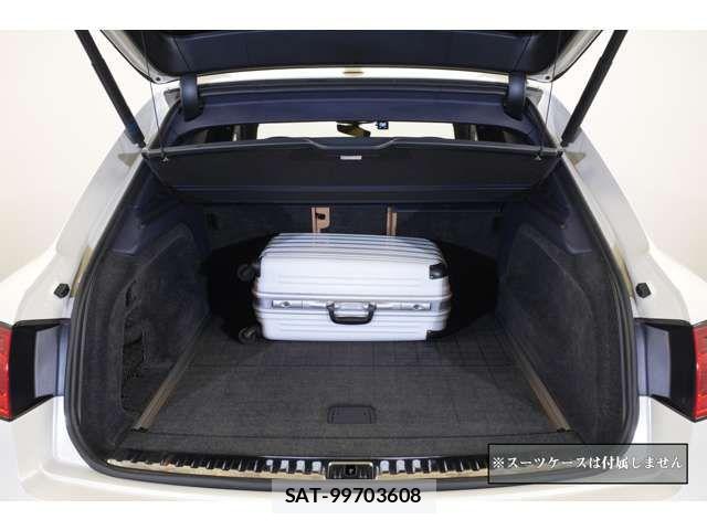 Bentley BENTAYGA 2017-12 6211830-3