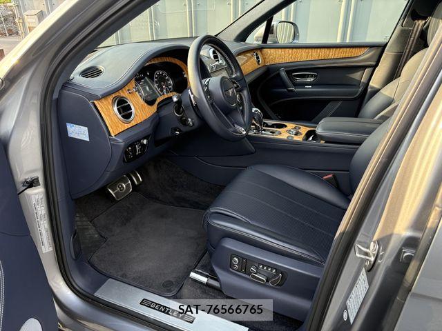 Bentley BENTAYGA 2017-11 6670432-3