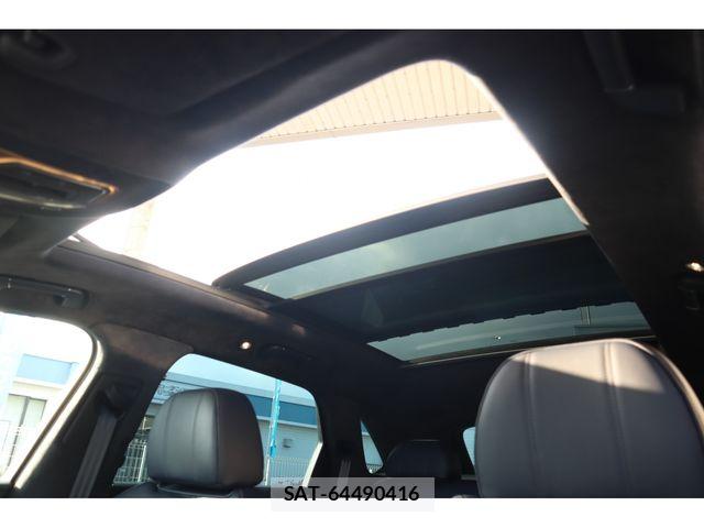 Bentley BENTAYGA 2022-01 6750930-11