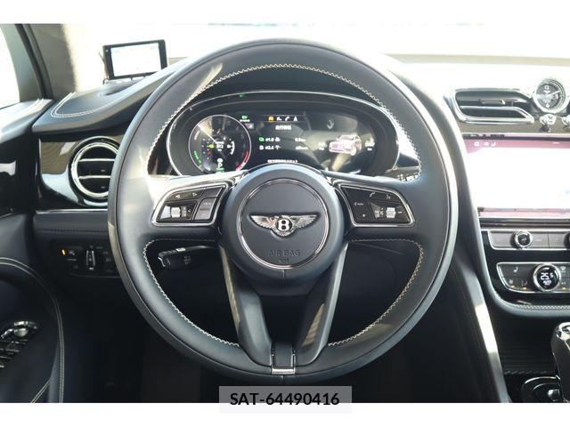Bentley BENTAYGA 2022-01 6750930-15