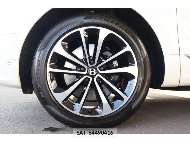 Bentley BENTAYGA 2022-01 6750930-18