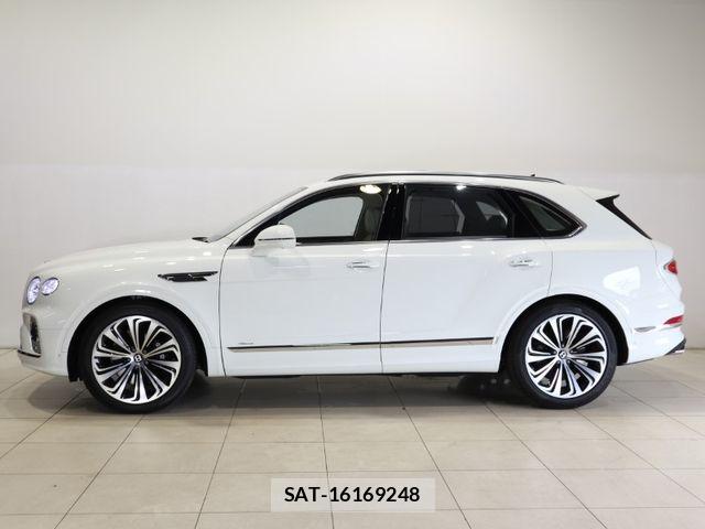 Bentley BENTAYGA 2023-08 7213751-9