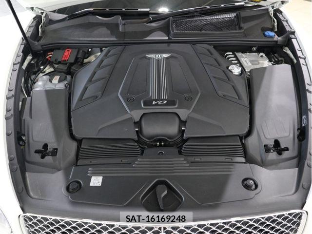 Bentley BENTAYGA 2023-08 7213751-17