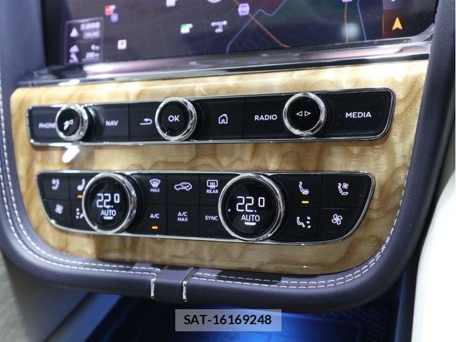 Bentley BENTAYGA 2023-08 7213751-23