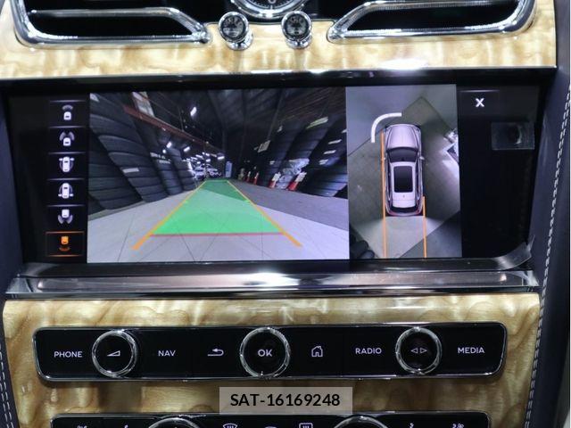 Bentley BENTAYGA 2023-08 7213751-27