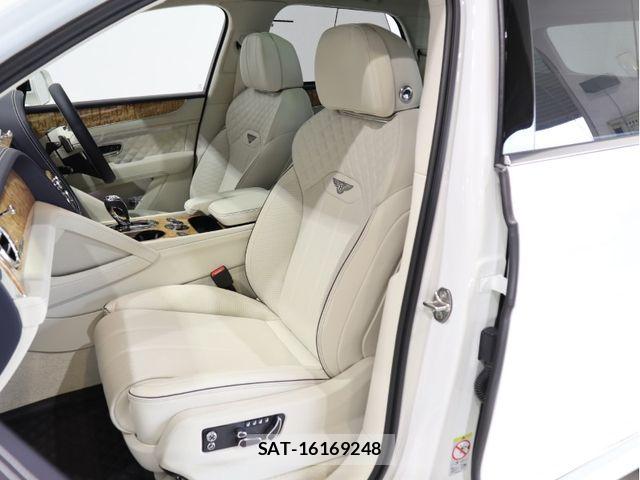 Bentley BENTAYGA 2023-08 7213751-5