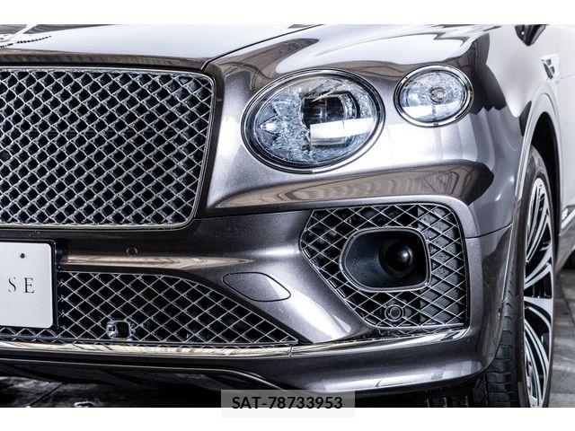 Bentley BENTAYGA 2022-02 7391440-10