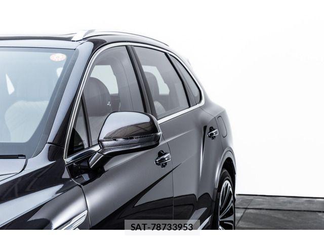 Bentley BENTAYGA 2022-02 7391440-13