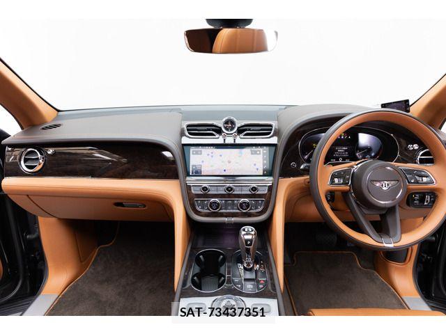 Bentley BENTAYGA 2021-01 7615150-1