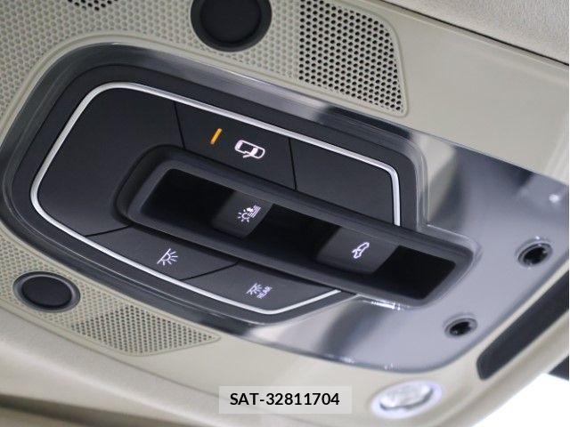 Bentley BENTAYGA 2026-02 7721167-11
