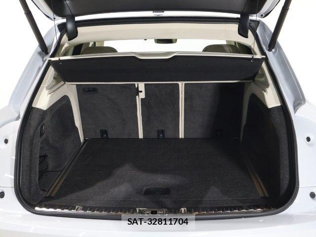 Bentley BENTAYGA 2026-02 7721167-18