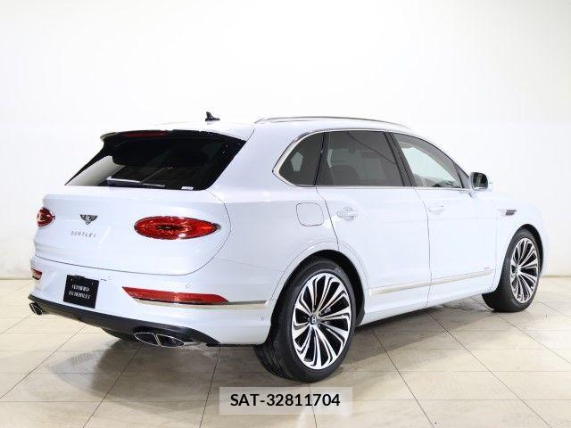 Bentley BENTAYGA 2026-02 7721167-3