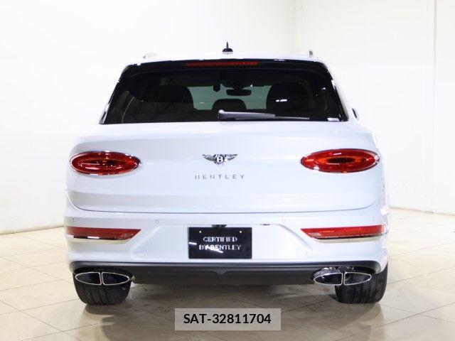 Bentley BENTAYGA 2026-02 7721167-4