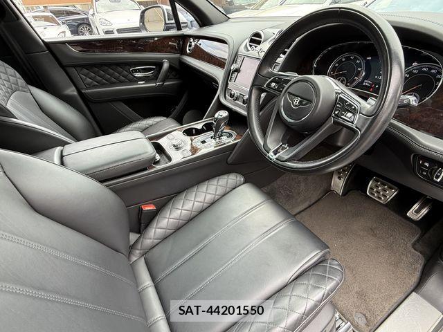 Bentley BENTAYGA 2017-09 7978583-9