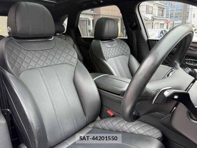 Bentley BENTAYGA 2017-09 7978583-10