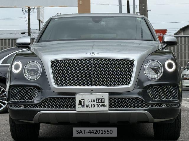 Bentley BENTAYGA 2017-09 7978583-1