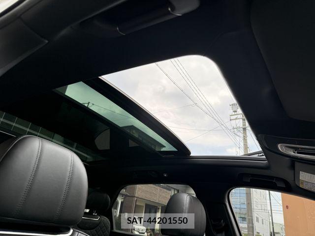 Bentley BENTAYGA 2017-09 7978583-24