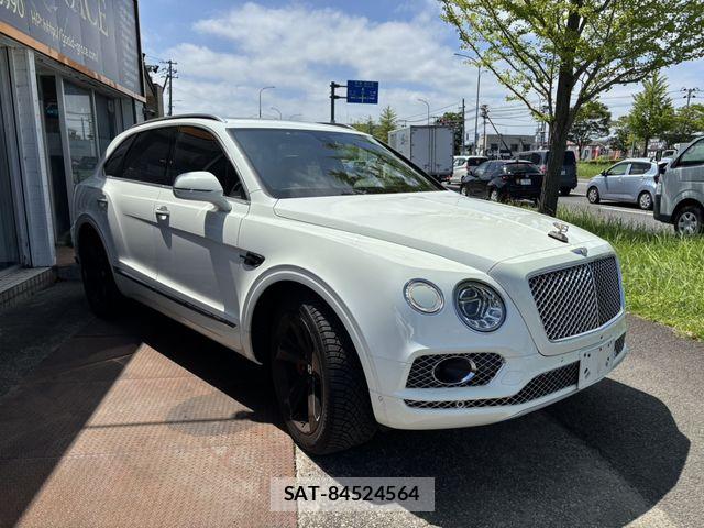 Bentley BENTAYGA 2018-12 8334993-1
