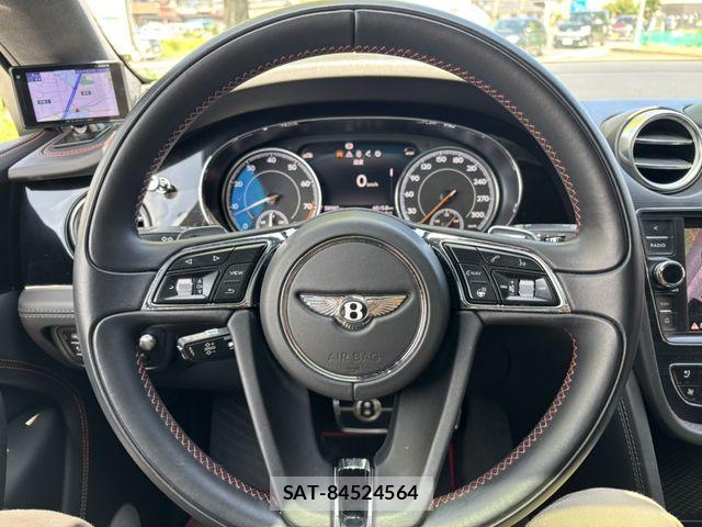 Bentley BENTAYGA 2018-12 8334993-8