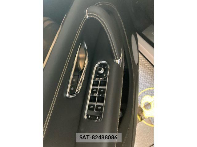Bentley BENTAYGA 2019-09 8625924-9