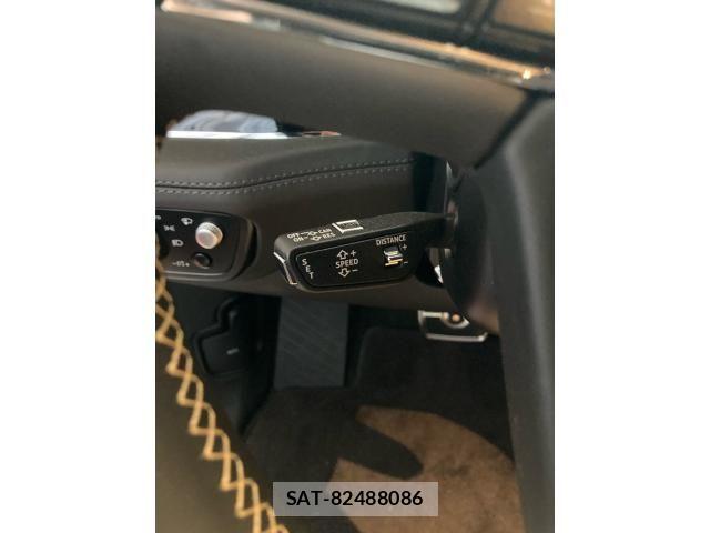 Bentley BENTAYGA 2019-09 8625924-14