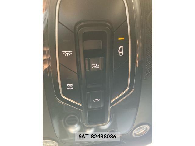 Bentley BENTAYGA 2019-09 8625924-21