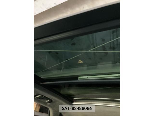 Bentley BENTAYGA 2019-09 8625924-23