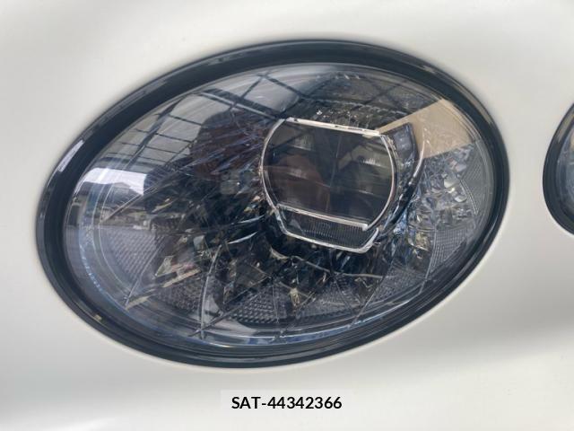 Bentley BENTAYGA 2022-01 8878803-7