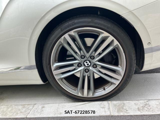 Bentley Bentley 2023-04 3420394-6
