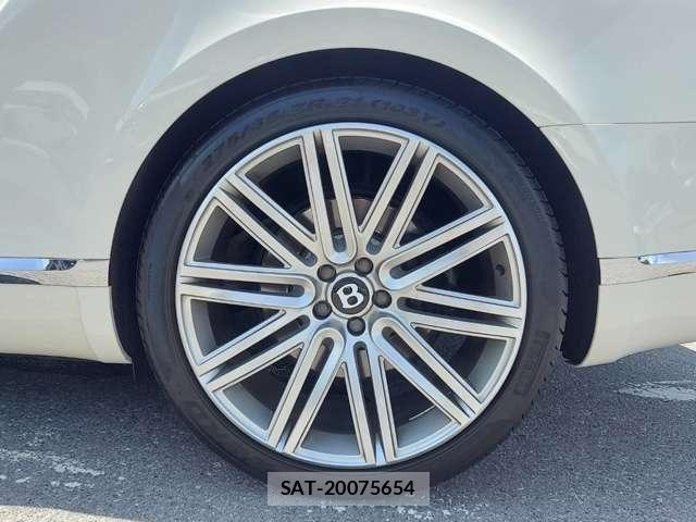 Bentley Bentley 2013-09 7453074-16