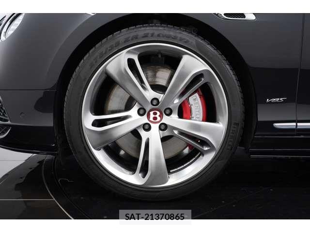 Bentley Bentley 2017-04 8072959-4