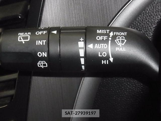 Mazda BIANTE 2013-10 6813905-24