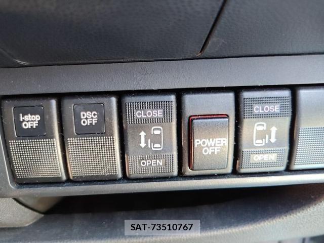 Mazda BIANTE 2012-08 6902451-13