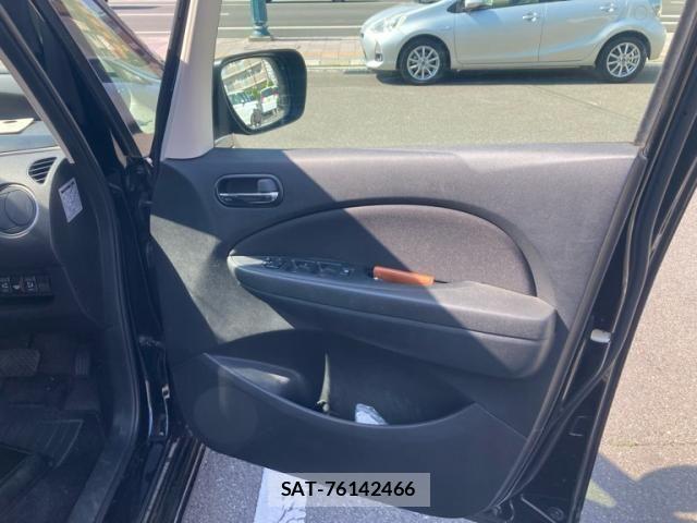 Mazda BIANTE 2011-09 6902455-15