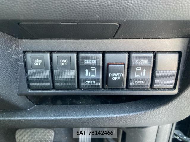 Mazda BIANTE 2011-09 6902455-18
