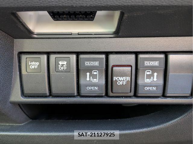 Mazda BIANTE 2015-03 7215162-12