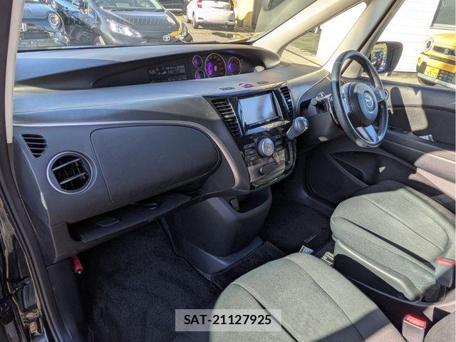 Mazda BIANTE 2015-03 7215162-2